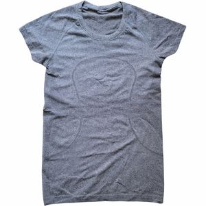 Lululemon Swiftly Tech Tshirt Size 8 Gray